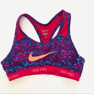 Nike Pro vibrant sports bra